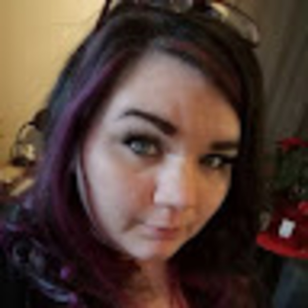 Meet your Posher, Holley
